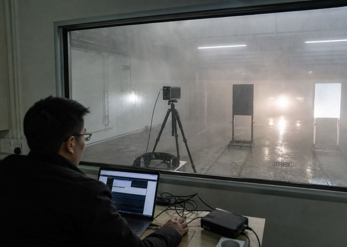 FMCW LiDAR in Fog and Glare realistic LiDAR application featured scene