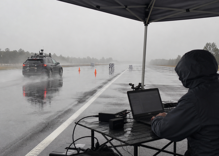 FMCW LiDAR in Fog and Glare practical field validation scene 2
