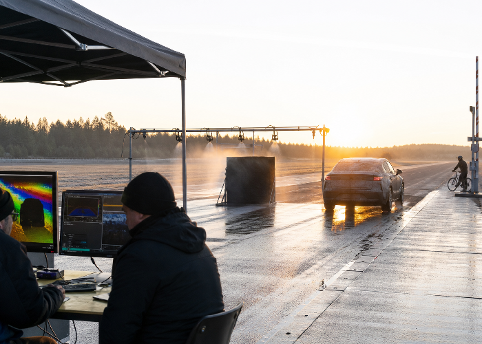Long-Range LiDAR for Autonomous Driving: What Range Really Means article image 3 long-range LiDAR for autonomous driving field application image 3