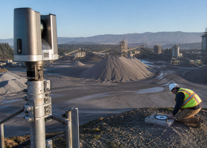 fixed LiDAR stockpile monitoring with survey benchmarks in a realistic LiDAR application scene