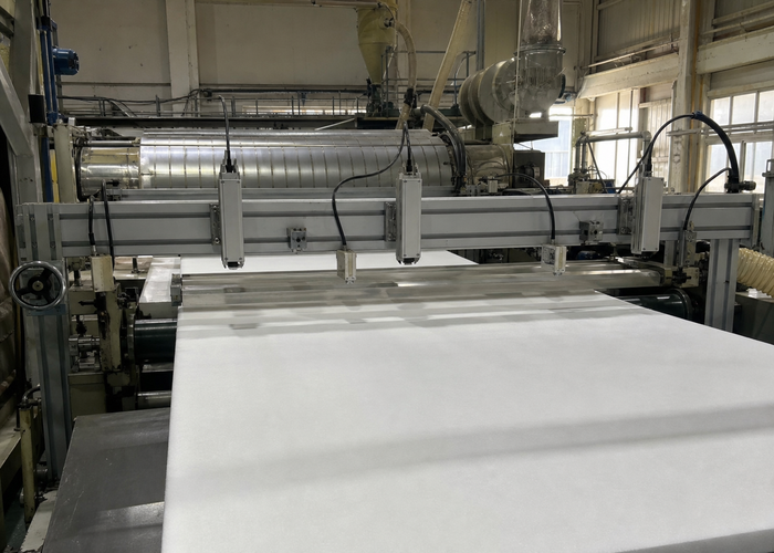 3D laser profiling of foam sheet extrusion in a realistic LiDAR application scene