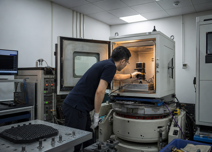 LiDAR supplier incoming inspection in a realistic LiDAR application scene