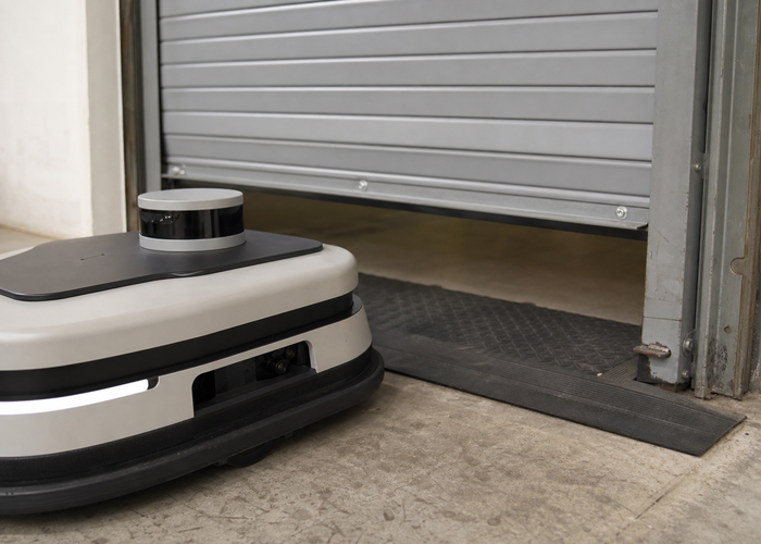 mobile robot LiDAR at a warehouse roll-up door validation scene 2