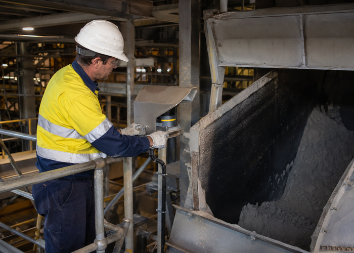 industrial LiDAR sensor monitoring a bulk-material conveyor transfer chute for pileup validation scene 2