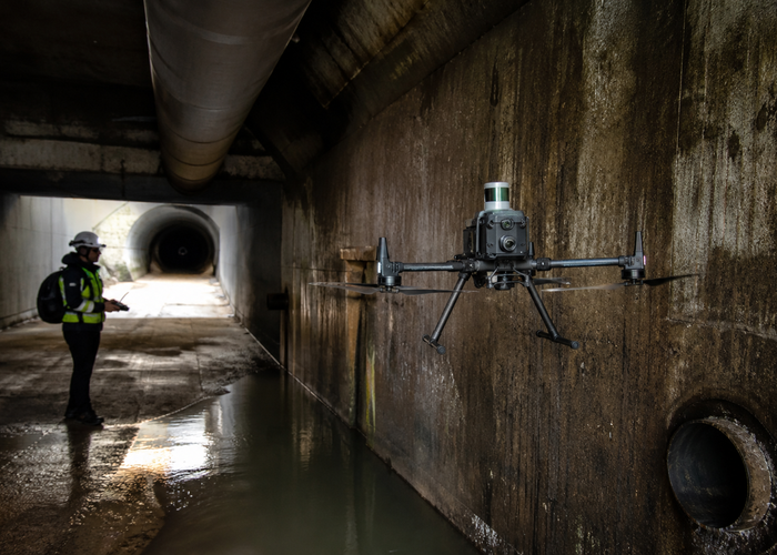 inspection drone using LiDAR to hold position inside a real road tunnel validation scene 2
